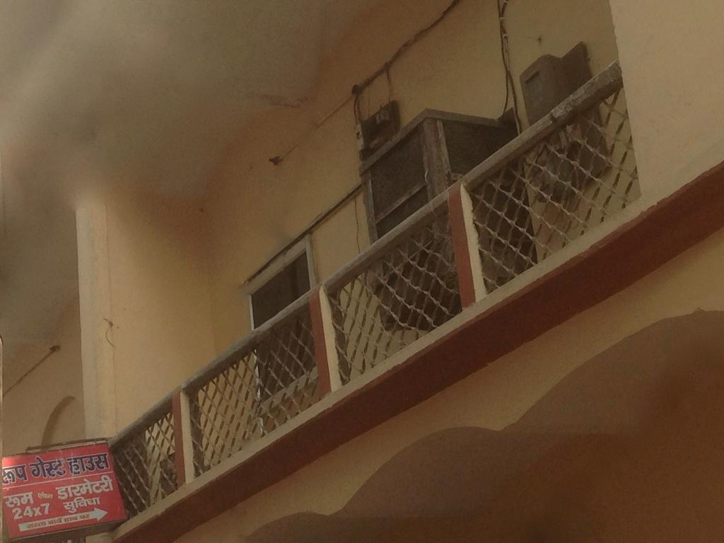 Roop Guest House Lucknow Eksteriør billede