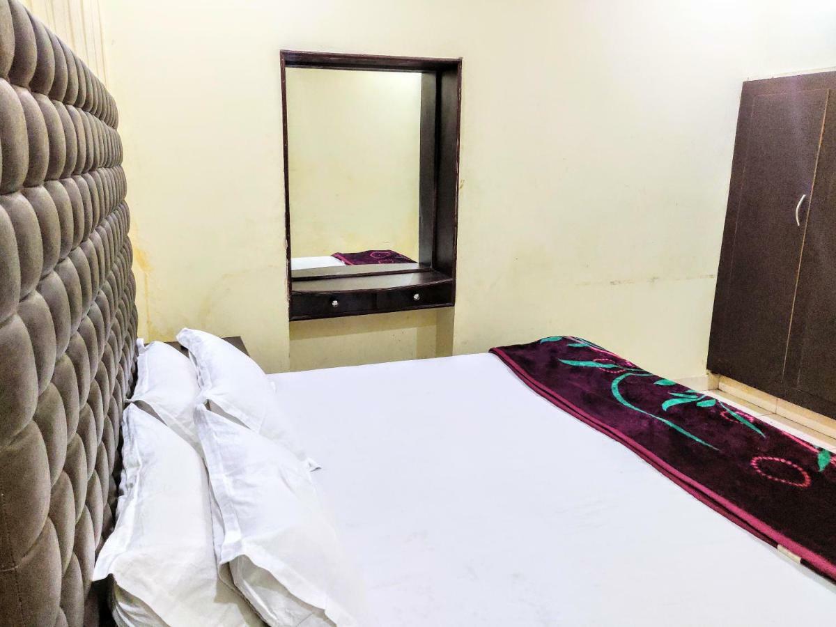 Roop Guest House Lucknow Eksteriør billede